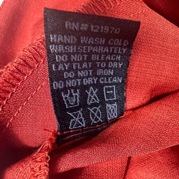 Flying Tomato Women’s Red Pleated Wide Leg High Rise Pants - Picture 5 of 6